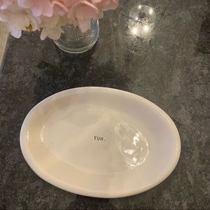 EUC RAE DUNN ‘yum’ oval plate